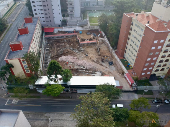 Imagem Apartamento com 3 Quartos à Venda, 233 m² em Cabral - Curitiba Imagem Apartamento com 3 Quartos à Venda, 233 m² em Cabral - Curitiba