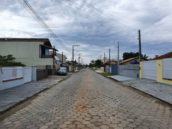 Imagem Casa com 2 Quartos à Venda, 70 m² em Costeira - Balneário Barra Do Sul Imagem Casa com 2 Quartos à Venda, 70 m² em Costeira - Balneário Barra Do Sul