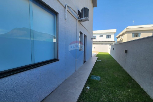 Imagem Casa de Condomínio com 4 Quartos à Venda, 226 m² em Inoa - Maricá