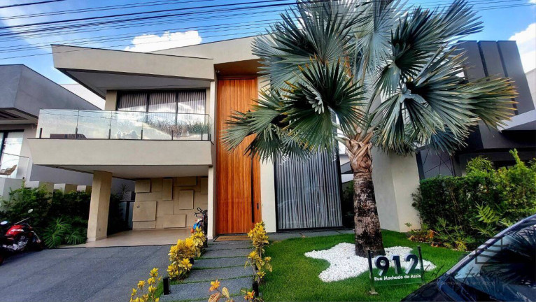 Imagem Casa com 4 Quartos à Venda, 600 m² em Vespasiano Imagem Casa com 4 Quartos à Venda, 600 m² em Vespasiano
