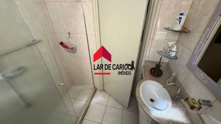Imagem Apartamento com 2 Quartos à Venda, 72 m² em Copacabana - Rio De Janeiro Imagem Apartamento com 2 Quartos à Venda, 72 m² em Copacabana - Rio De Janeiro