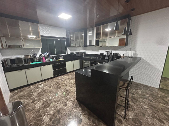 Imagem Chácara com 8 Quartos à Venda, 2 m² em Vila Ipê Amarelo - Contagem Imagem Chácara com 8 Quartos à Venda, 2 m² em Vila Ipê Amarelo - Contagem