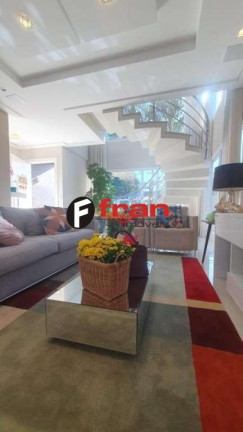 Imagem Casa com 3 Quartos à Venda, 204 m² em Córrego Grande - Florianópolis