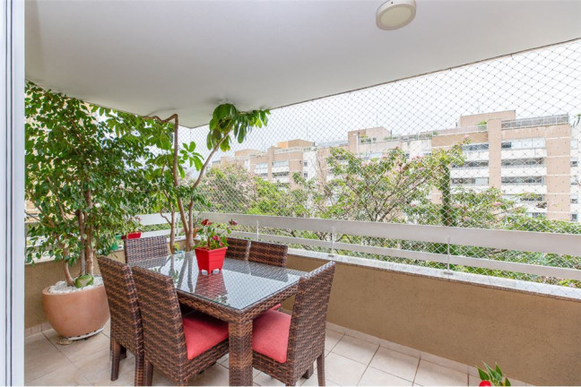 Imagem Apartamento com 3 Quartos à Venda, 223 m² em Panamby - São Paulo