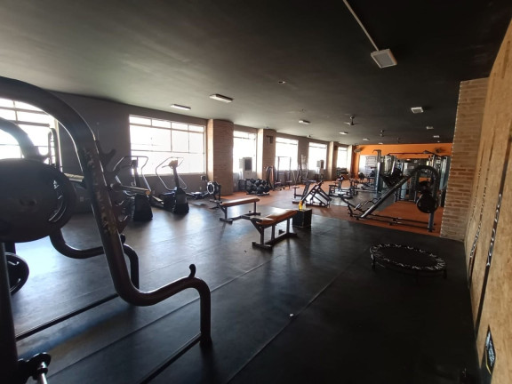 Imóvel Comercial para Alugar, 700 m² em Centro - Pindamonhangaba