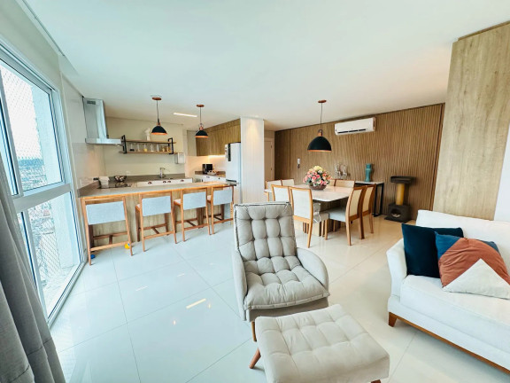 Imagem Apartamento com 3 Quartos à Venda, 126 m² em Centro - Balneário Camboriú Imagem Apartamento com 3 Quartos à Venda, 126 m² em Centro - Balneário Camboriú
