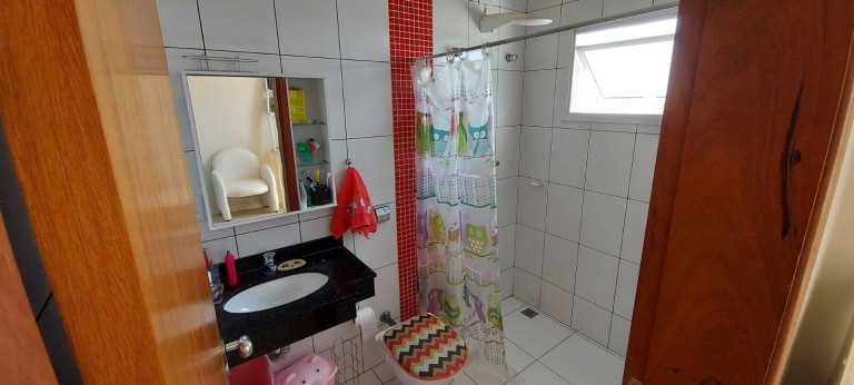 Imagem Sobrado com 3 Quartos à Venda, 300 m² em Piracangaguá - Taubaté Imagem Sobrado com 3 Quartos à Venda, 300 m² em Piracangaguá - Taubaté