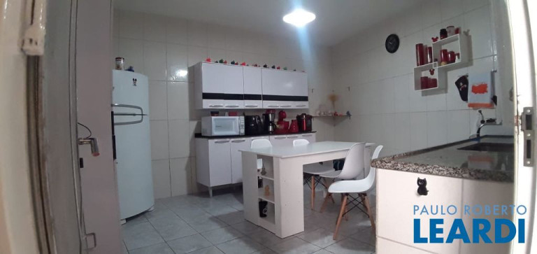 Imagem Casa com 4 Quartos à Venda, 350 m² em Vila Pinheirinho - Santo André Imagem Casa com 4 Quartos à Venda, 350 m² em Vila Pinheirinho - Santo André