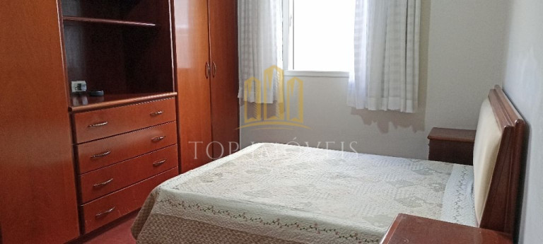 Imagem Casa com 3 Quartos à Venda, 375 m² em Vila Zezé - Jacareí Imagem Casa com 3 Quartos à Venda, 375 m² em Vila Zezé - Jacareí