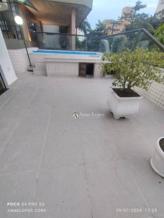 Casa com 3 Quartos à Venda, 212 m² em Embaré - Santos