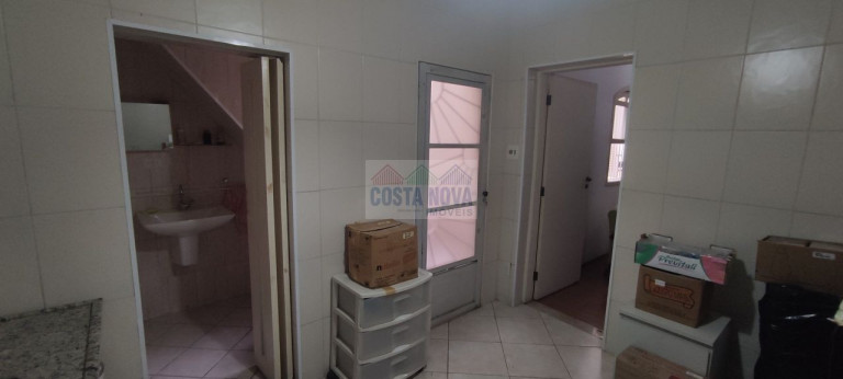 Imagem Casa com 3 Quartos à Venda ou Locação, 252 m²