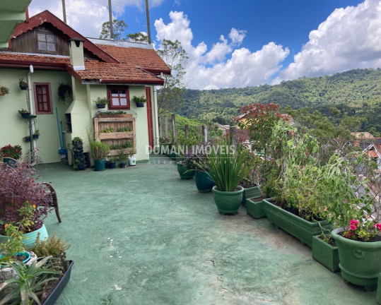 Imagem Casa com 4 Quartos à Venda, 260 m² em Região Do Jaguaribe - Campos Do Jordão Imagem Casa com 4 Quartos à Venda, 260 m² em Região Do Jaguaribe - Campos Do Jordão