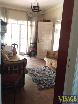 Imagem Casa com 4 Quartos à Venda, em Centro - Jacareí Imagem Casa com 4 Quartos à Venda, em Centro - Jacareí