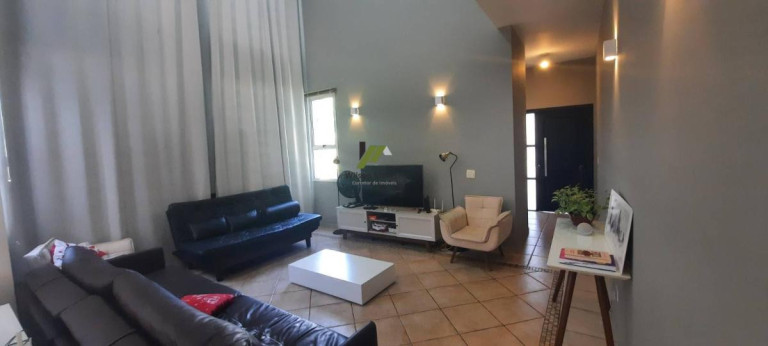 Imagem Casa de Condomínio com 4 Quartos à Venda, 380 m²
