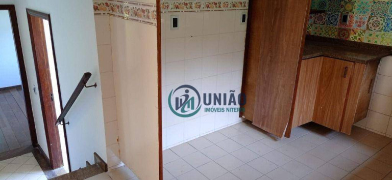 Imagem Casa com 4 Quartos à Venda, 320 m² em Maria Paula - São Gonçalo