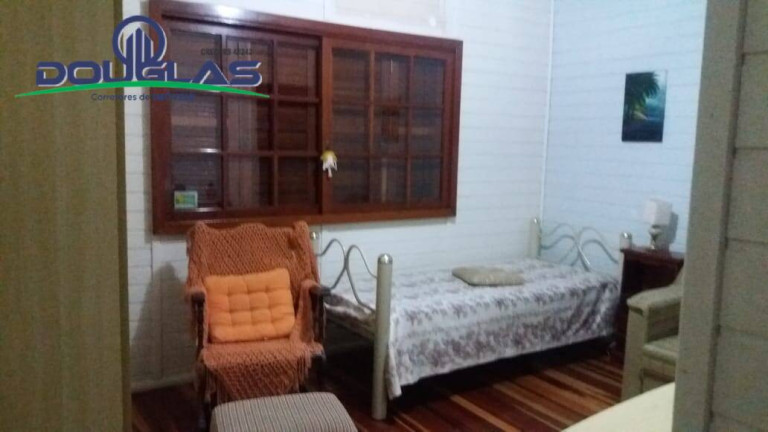 Imagem Casa com 3 Quartos à Venda, 238 m² em Viamão Imagem Casa com 3 Quartos à Venda, 238 m² em Viamão