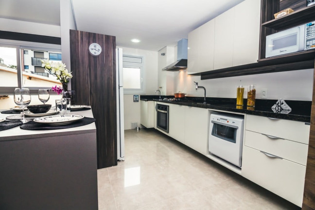 Imagem Apartamento com 2 Quartos à Venda, 67 m² em Santana - Porto Alegre Imagem Apartamento com 2 Quartos à Venda, 67 m² em Santana - Porto Alegre