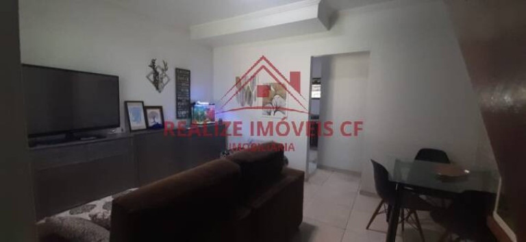 Imagem Casa com 2 Quartos à Venda, 110 m² em Palmeiras - Cabo Frio Imagem Casa com 2 Quartos à Venda, 110 m² em Palmeiras - Cabo Frio