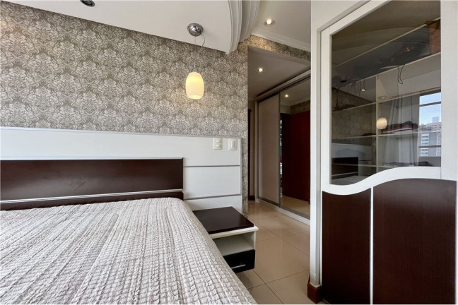 Imagem Imóvel com 3 Quartos à Venda,  em Passo Da Areia - Porto Alegre