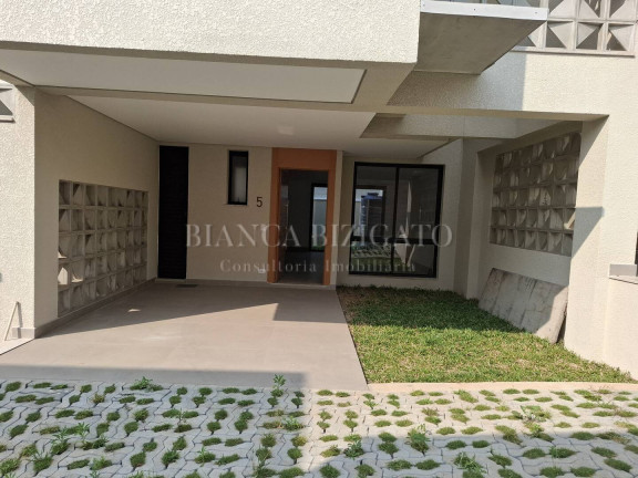 Imagem Casa com 3 Quartos à Venda, 141 m² em Mercês - Curitiba Imagem Casa com 3 Quartos à Venda, 141 m² em Mercês - Curitiba