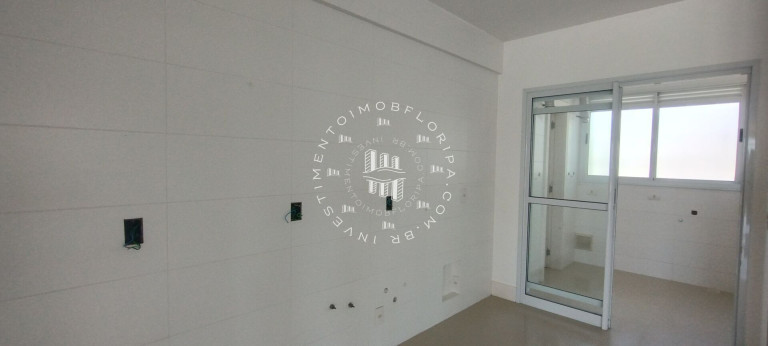 Imagem Apartamento com 4 Quartos à Venda, 501 m² em Canasvieiras - Florianópolis Imagem Apartamento com 4 Quartos à Venda, 501 m² em Canasvieiras - Florianópolis