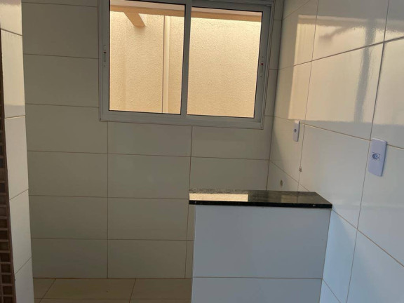 Imagem Imóvel com 2 Quartos à Venda, 42 m² em Guilhermina - Praia Grande