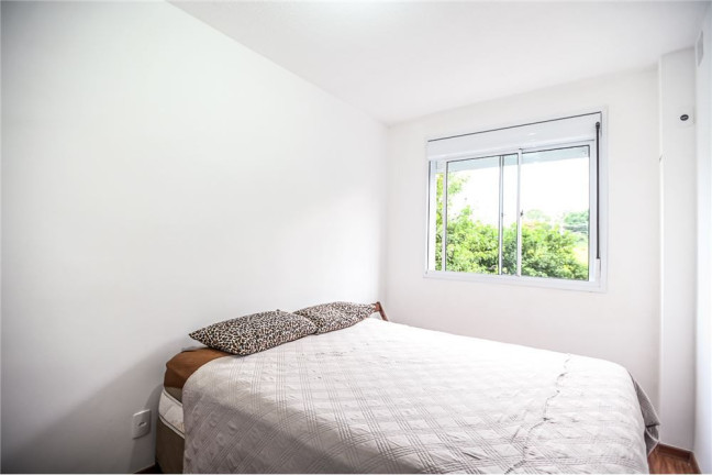 Imagem Apartamento com 2 Quartos à Venda, 42 m² em Sarandi - Porto Alegre