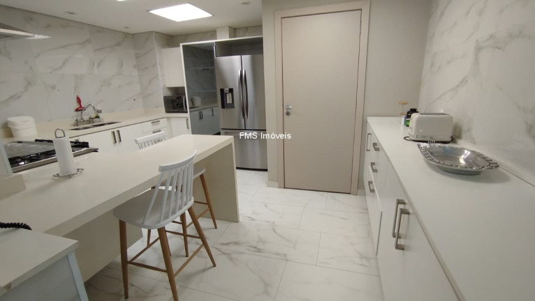 Imagem Imóvel com 4 Quartos para Alugar, 271 m² em Jardim Europa - São Paulo Imagem Imóvel com 4 Quartos para Alugar, 271 m² em Jardim Europa - São Paulo
