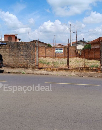 Imagem Terreno à Venda, 200 m² em Jardim Monte Azul - Lençóis Paulista Imagem Terreno à Venda, 200 m² em Jardim Monte Azul - Lençóis Paulista