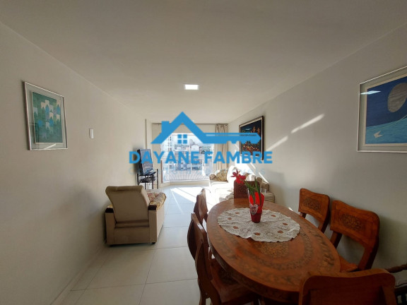 Apartamento com 3 Quartos à Venda, 180 m²