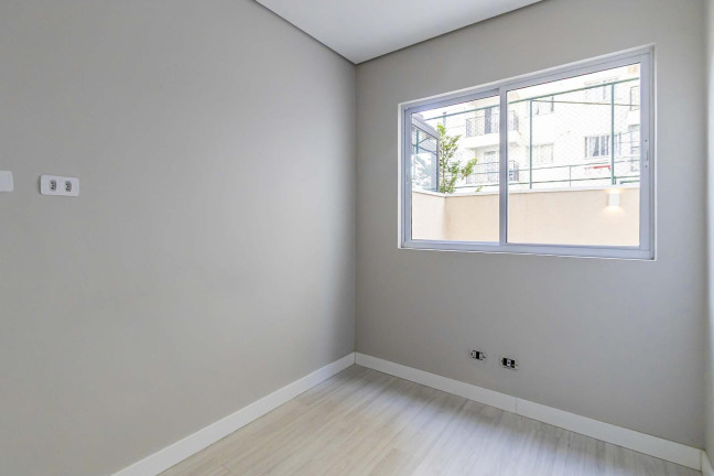 Imagem Apartamento com 2 Quartos à Venda, 61 m² em Capão Raso - Curitiba