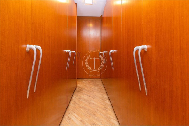 Apartamento com 3 Quartos à Venda, 220 m² em Moema - São Paulo