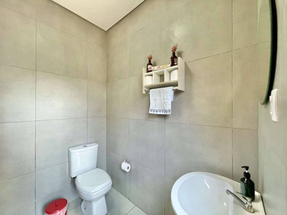 Imagem Casa com 3 Quartos à Venda, 280 m² em Vila Appia Antica - Carapicuíba Imagem Casa com 3 Quartos à Venda, 280 m² em Vila Appia Antica - Carapicuíba
