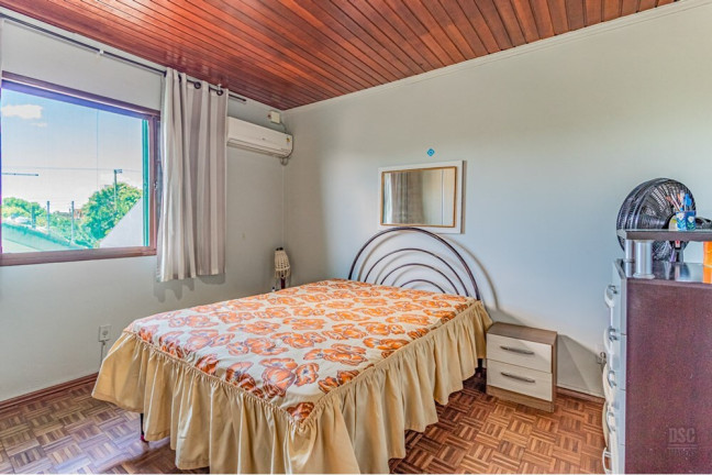 Imagem Casa com 5 Quartos à Venda, 131 m² em Cavalhada - Porto Alegre Imagem Casa com 5 Quartos à Venda, 131 m² em Cavalhada - Porto Alegre