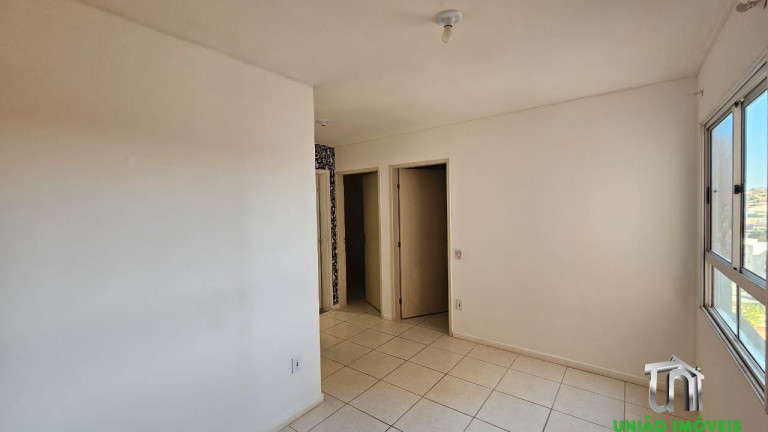 Imagem Imóvel com 2 Quartos para Alugar, 55 m² em Conjunto Habitacional Marcelo Stefani - Bragança Paulista Imagem Imóvel com 2 Quartos para Alugar, 55 m² em Conjunto Habitacional Marcelo Stefani - Bragança Paulista