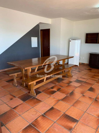Imagem Casa com 4 Quartos para Temporada, em Centro - Bombinhas Imagem Casa com 4 Quartos para Temporada, em Centro - Bombinhas