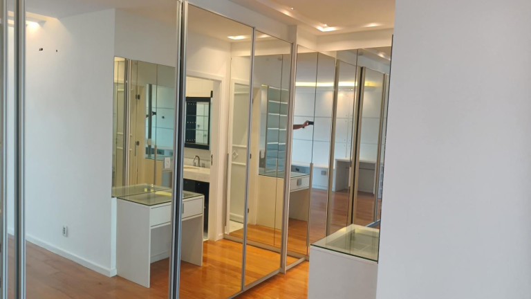 Imagem Apartamento com 4 Quartos à Venda, 333 m² em Barra Da Tijuca - Rio De Janeiro