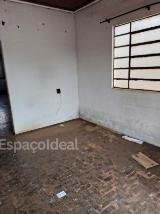 Imagem Casa com 3 Quartos à Venda, 200 m² em Centro - Lençóis Paulista Imagem Casa com 3 Quartos à Venda, 200 m² em Centro - Lençóis Paulista