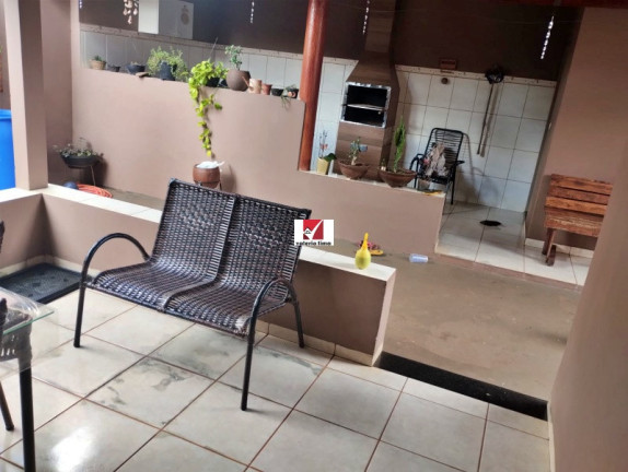 Imagem Casa com 3 Quartos à Venda, 154 m² em Pitangueiras Imagem Casa com 3 Quartos à Venda, 154 m² em Pitangueiras