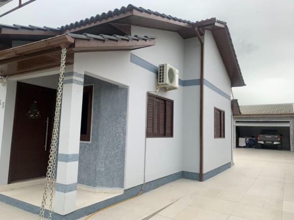 Imagem Casa com 3 Quartos à Venda, 135 m² em Operária - Araranguá Imagem Casa com 3 Quartos à Venda, 135 m² em Operária - Araranguá
