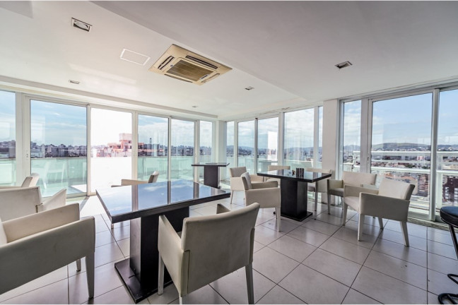 Imagem Apartamento com 1 Quarto à Venda, 49 m² em Centro Histórico - Porto Alegre Imagem Apartamento com 1 Quarto à Venda, 49 m² em Centro Histórico - Porto Alegre