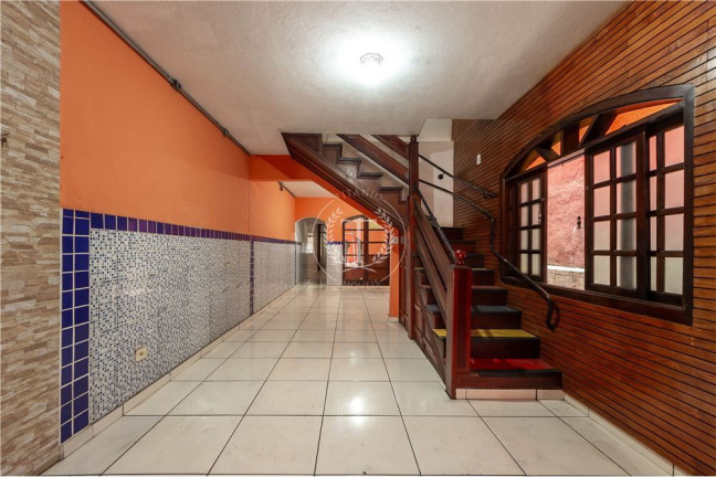 Imagem Casa com 3 Quartos à Venda, 235 m² em Jardim Olinda - São Paulo Imagem Casa com 3 Quartos à Venda, 235 m² em Jardim Olinda - São Paulo