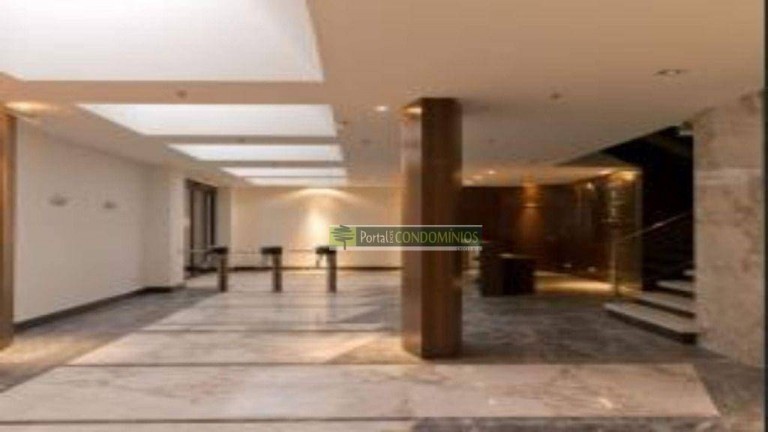 Imagem Sala Comercial à Venda, 939 m² em Centro - Curitiba Imagem Sala Comercial à Venda, 939 m² em Centro - Curitiba