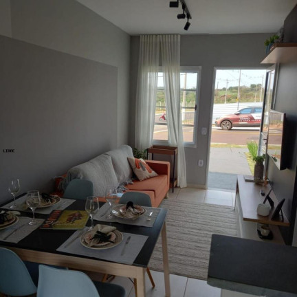Imagem Casa com 2 Quartos à Venda, 43 m² em Jardim Ivone - Bauru