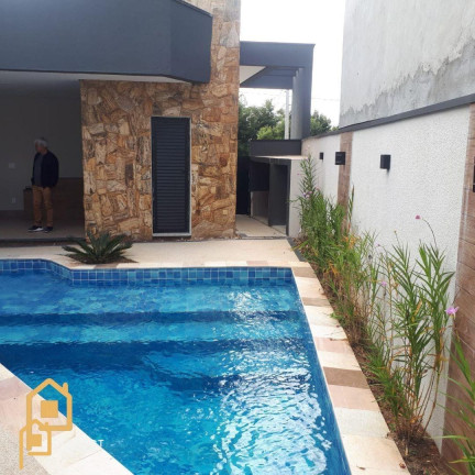 Imagem Casa com 4 Quartos à Venda, 200 m² em Condomínio Terras Do Vale - Caçapava Imagem Casa com 4 Quartos à Venda, 200 m² em Condomínio Terras Do Vale - Caçapava