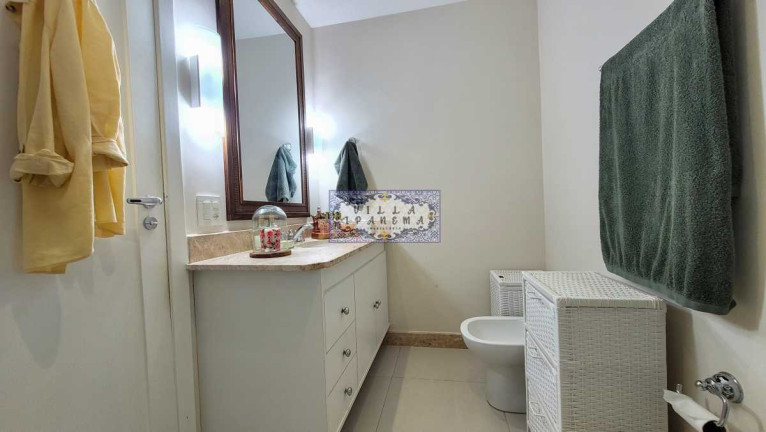 Imagem Apartamento com 3 Quartos à Venda, 130 m² em Copacabana - Rio De Janeiro Imagem Apartamento com 3 Quartos à Venda, 130 m² em Copacabana - Rio De Janeiro