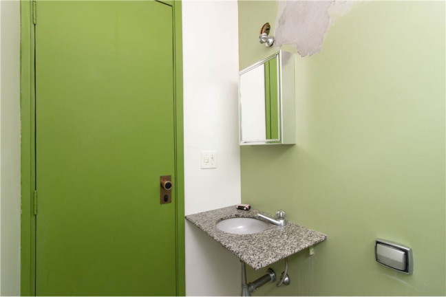 Imagem Casa com 1 Quarto à Venda, 200 m² em Moema - São Paulo Imagem Casa com 1 Quarto à Venda, 200 m² em Moema - São Paulo