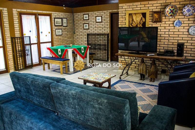 Imagem Apartamento com 24 Quartos à Venda, 1.932 m² em Centro - Bombinhas Imagem Apartamento com 24 Quartos à Venda, 1.932 m² em Centro - Bombinhas