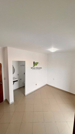 Casa com 3 Quartos para Alugar, 320 m²