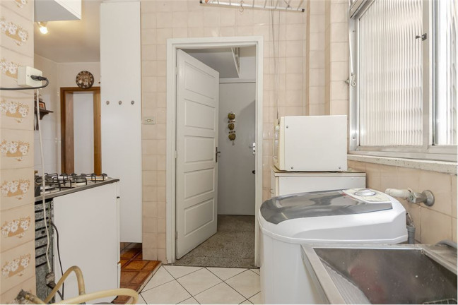 Imagem Apartamento com 3 Quartos à Venda, 95 m² em Centro Histórico - Porto Alegre Imagem Apartamento com 3 Quartos à Venda, 95 m² em Centro Histórico - Porto Alegre
